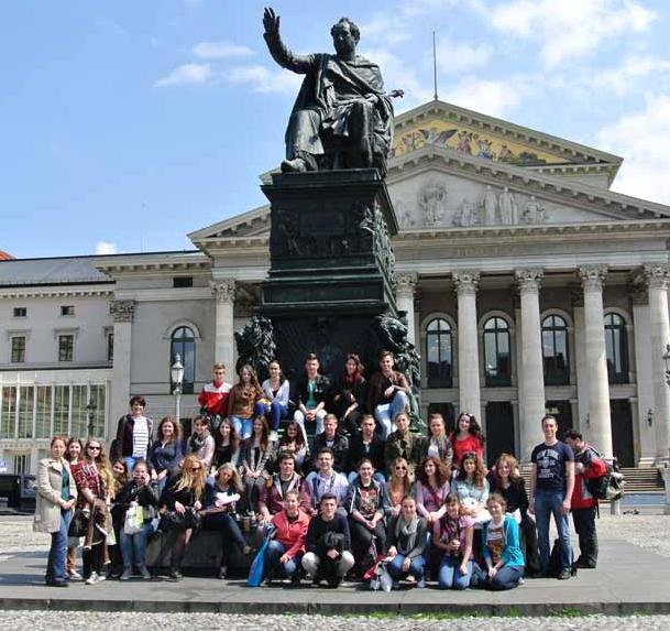 Apianer mit den rumänischen Gästen in München