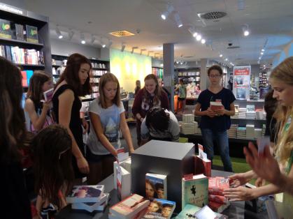 Apian-Büchereulen bei Hugendubel