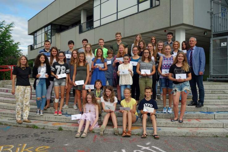 Die Klassenbesten des Schuljahres 2015/2016