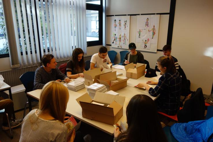 Die Bücher werden ausgepackt!