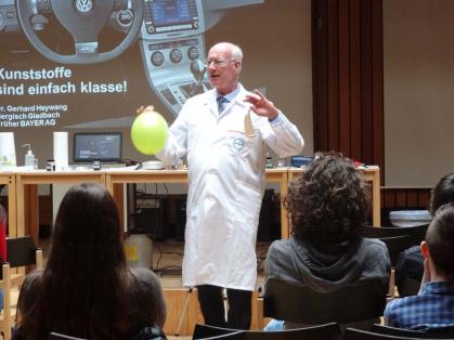 Vortrag von Dr. Heywang