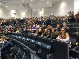 Q11 besucht die LMU in München