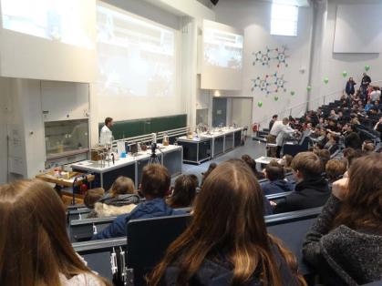 Q11 besucht die LMU in München