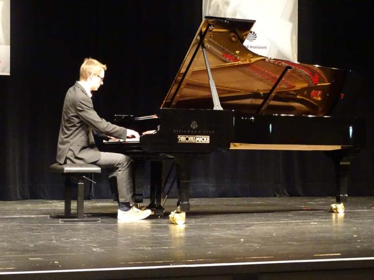 Elia Tyroller beim Bundeswettbewerb "Jugend Musiziert"