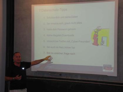 Datenschutz geht zur Schule