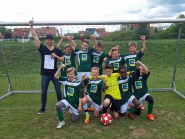 Erfolge für die jüngsten Fußballer des Apian-Gymnasiums