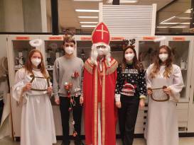 „Apian defeats the Grinch“