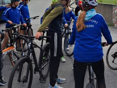 Vielen Dank für zwei neue Schulräder am Apian-Gymnasium!