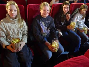 Mit Liebe und Chansons: Ausflug der 7. und 8. Französischklassen in die Altstadtkinos