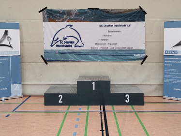 Fesselnde Wettkämpfen beim 2. Schwimmfest der Ingolstädter Grundschulen