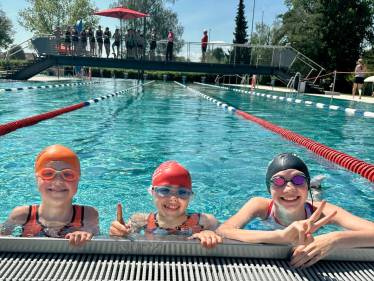 Erfolgreiches Abschneiden der APIAN-Triathlon Teams beim Regionalentscheid in Grafing 