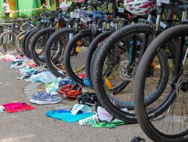 Triathlon-Team des Apian-Gymnasiums erneut Landessieger – Qualifikation für das Bundesfinale in Berlin