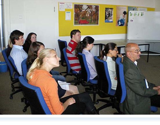 Studenten der HaW und Herr von Berg, Dozent