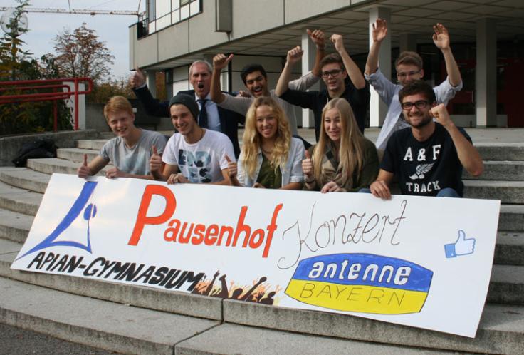 Antenne-Bayern Pausenhof-Konzert am Apian!