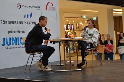 P-Seminar "KeepINorder" bei der Junior-Messe im Westpark